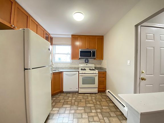 3rd image of 23-25 36th St #3B