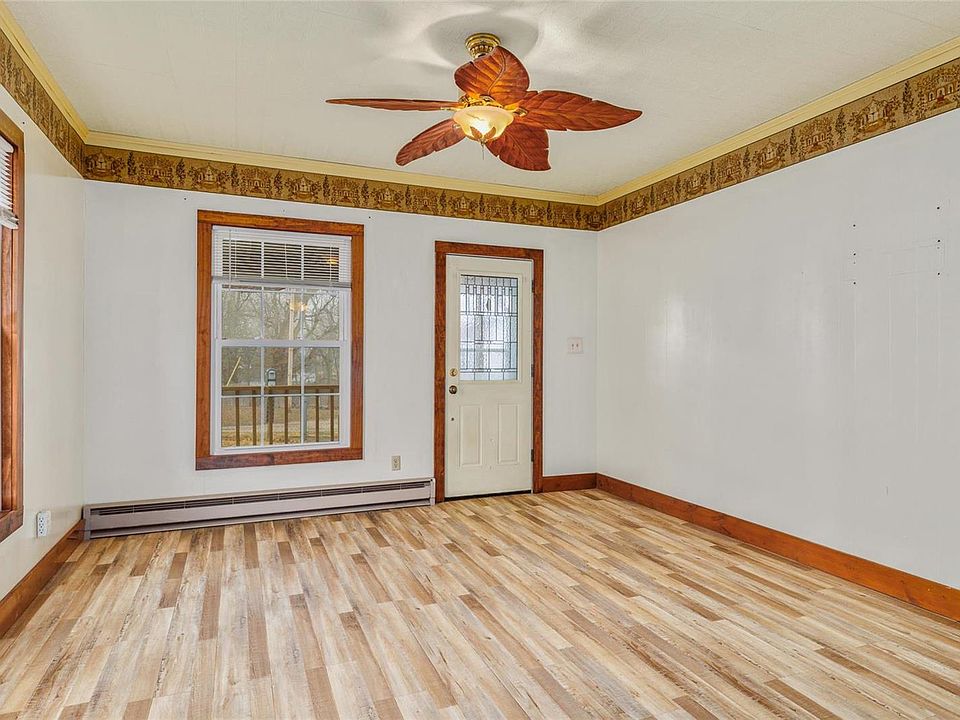 206 S 4th St, Benld, IL 62009 Zillow