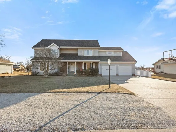 2931 Timber Edge Dr, Columbus, NE 68601