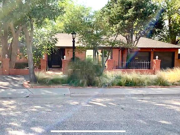 2nd image of 2212 Bowie St