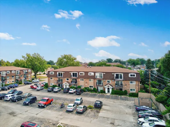 6430 Pamela Ln Unit 6, Chicago Ridge, IL 60415