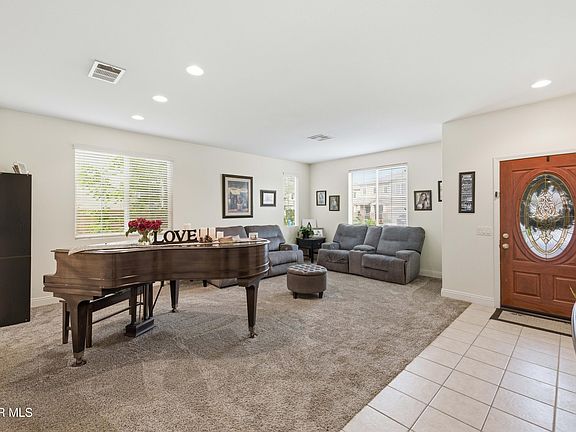 5th image of 44663 Ruthron Ave