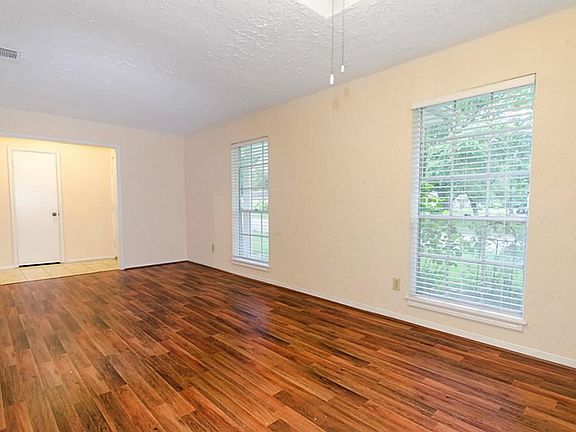 4th image of 12302 Dorrance Ln