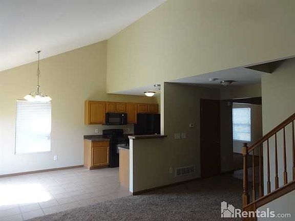 2nd image of 632 Creekpark Ct