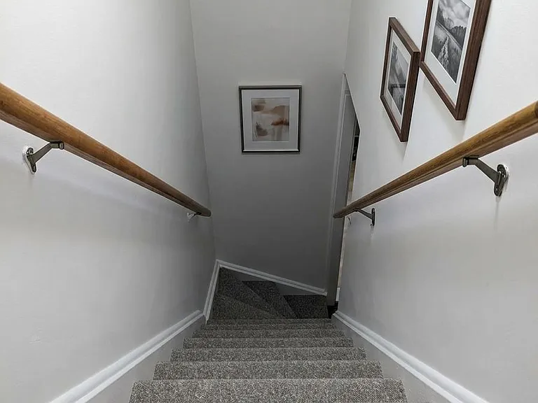 24 Harewood Ave — Photo 27