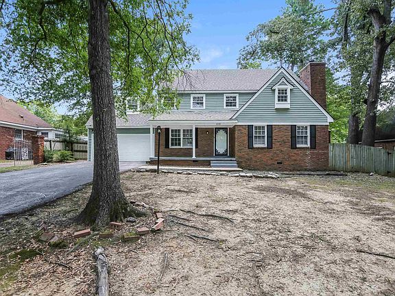 2nd image of 2338 Glencliff St