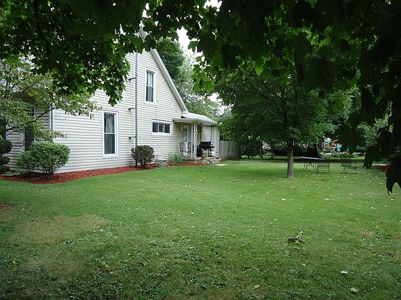 2nd image of 115 W North 2nd St