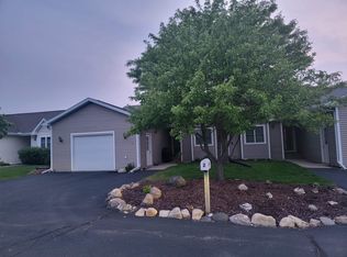 1277 E Bluff Rd UNIT 2, Whitewater, WI 53190