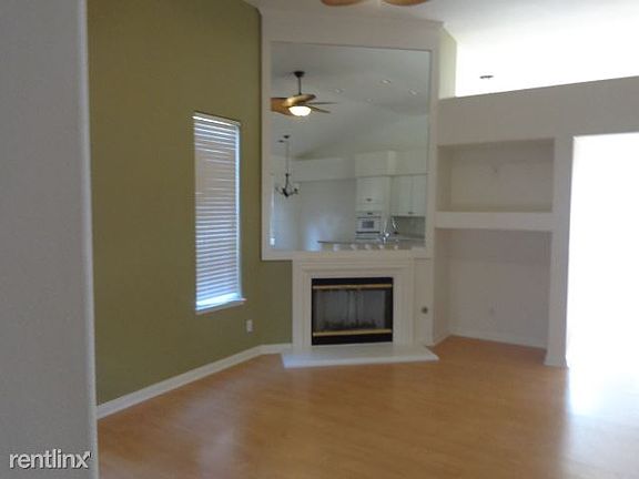 2214 E Kelso move in 10-16-17 008