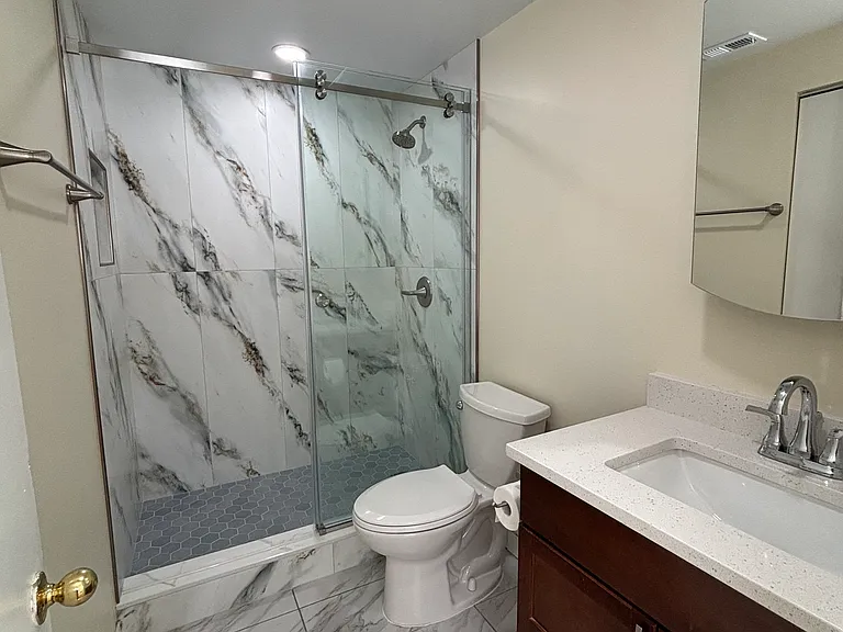 1315 Hollins St #2 — Photo 5