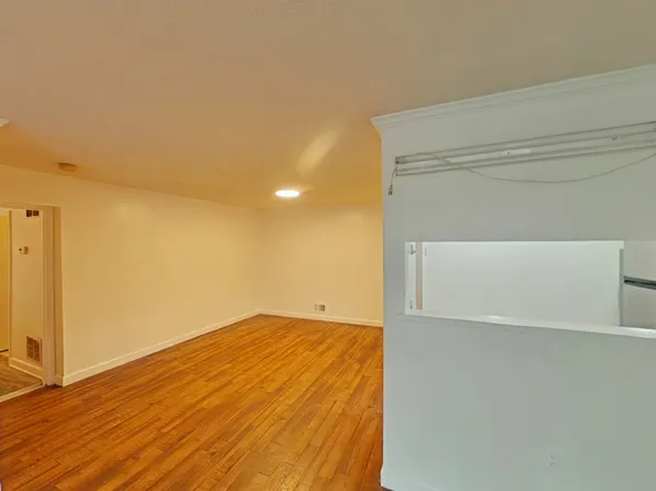 47 Dogwood St #1, Jersey City, NJ 07305
