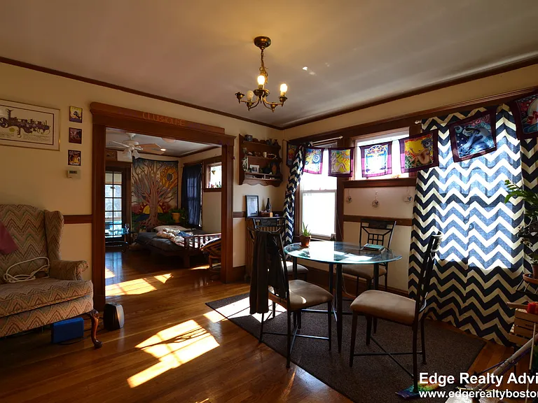 20 Lyne Rd #1 — Photo 4