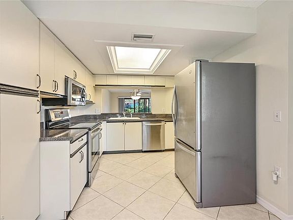 4th image of 4957 Pepper Cir #C-105