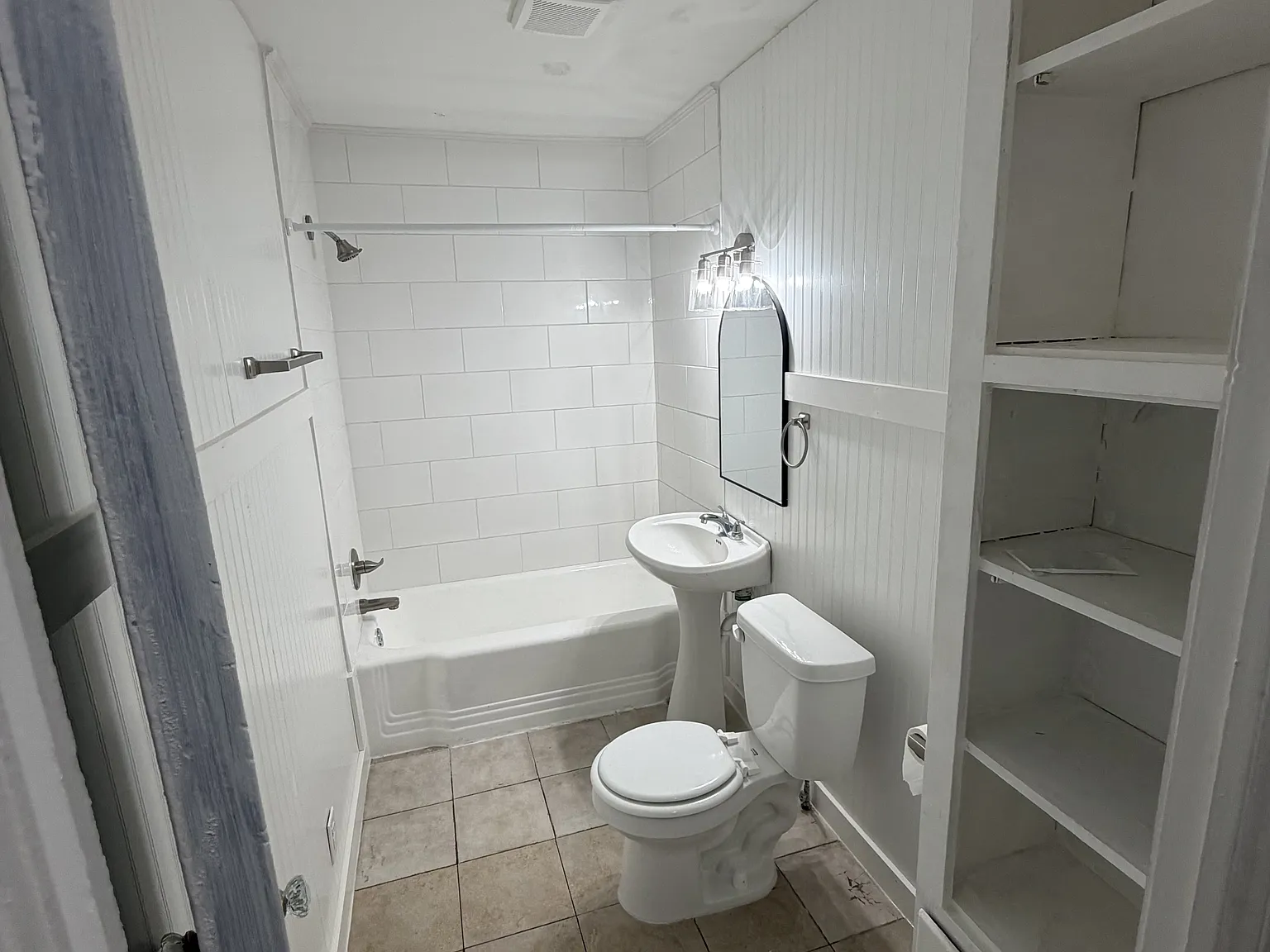 1021 Jackson North Avenue - 1 — Photo 3