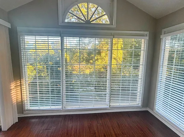 1324 Brockett Pl, Clarkston, GA 30021