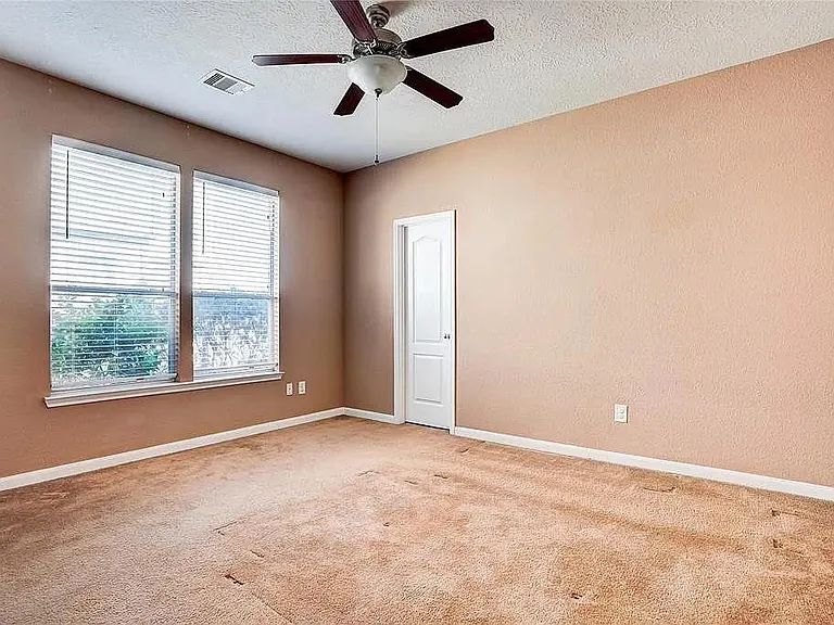 907 Aft Valley Dr — Photo 12