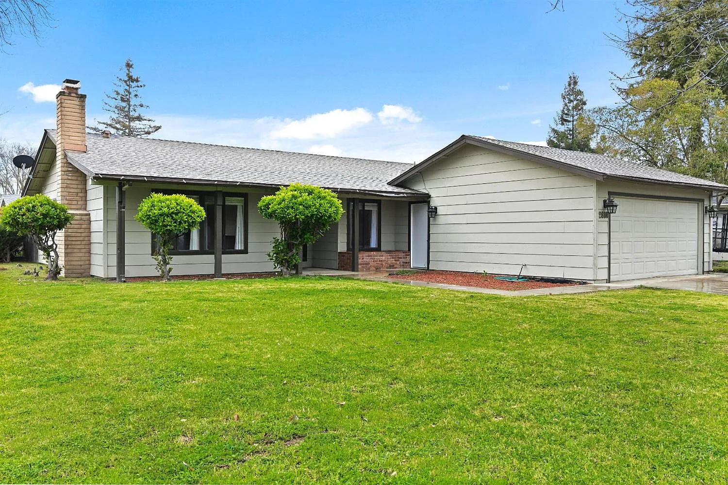 2600 Finlandia Ave photo 1