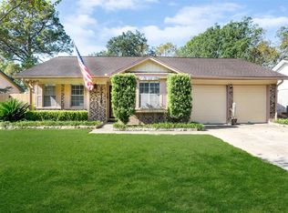 3718 Wilshire Dr, Alvin, TX 77511