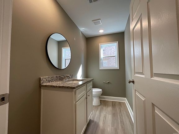 5th image of 405 & 407 Church St
