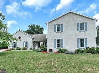 730 Ash Dr, Hanover, PA 17331