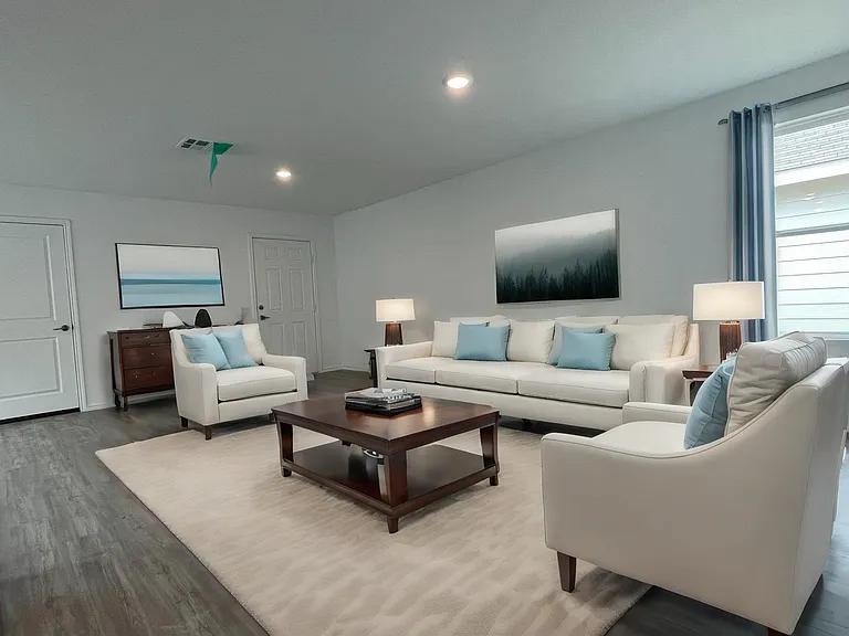 4506 Zoe Pass — Photo 3