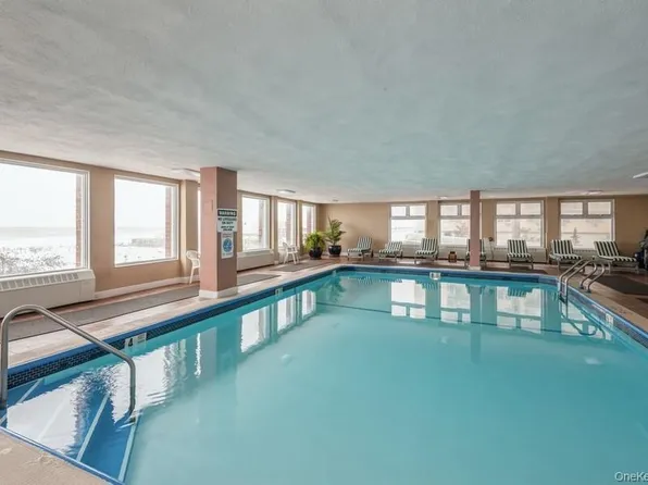 600 Shore Road #3S, Long Beach, NY 11561