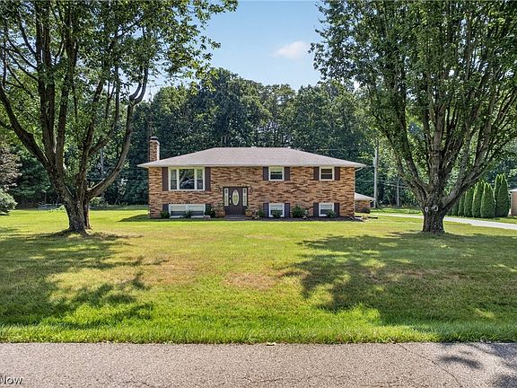 4th image of 8494 E Wadora Cir NW
