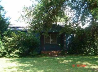 1516 Spring St, Nederland, TX 77627
