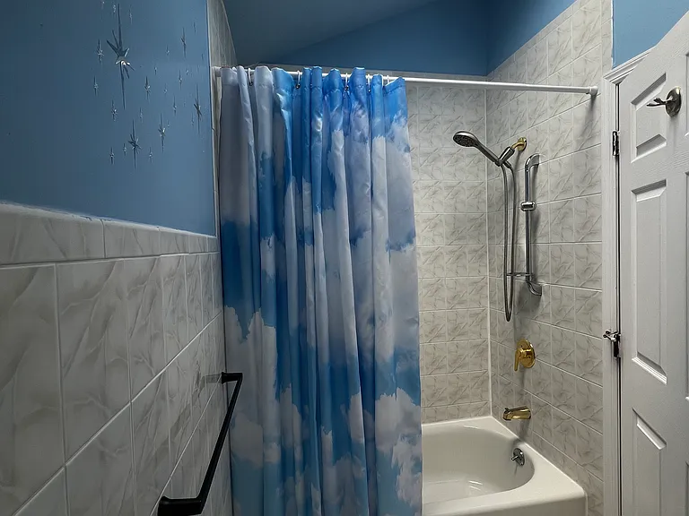 134 Laidlaw Ave #2 — Photo 6