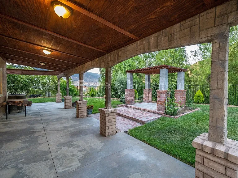 3655 Shandin Dr — Photo 42