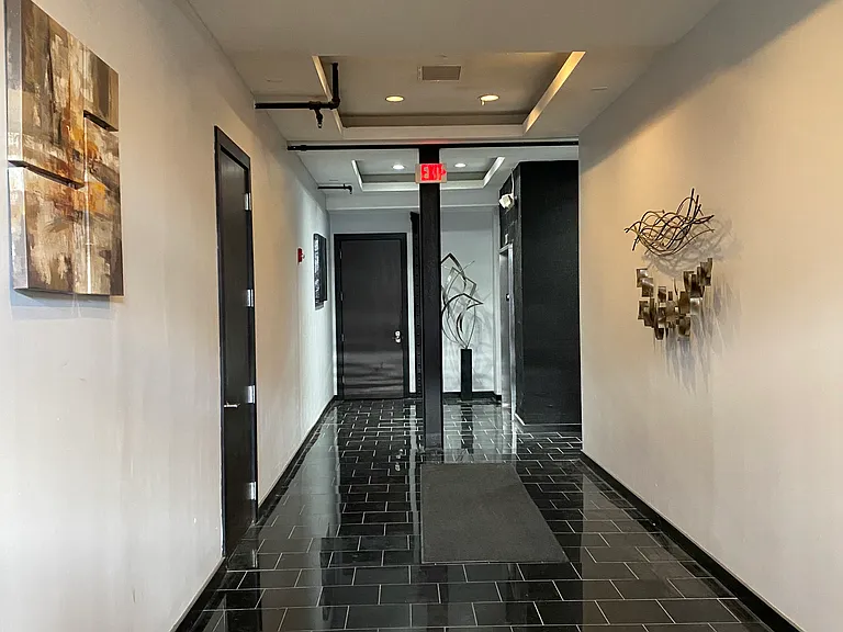 139 E Main St #305 — Photo 19