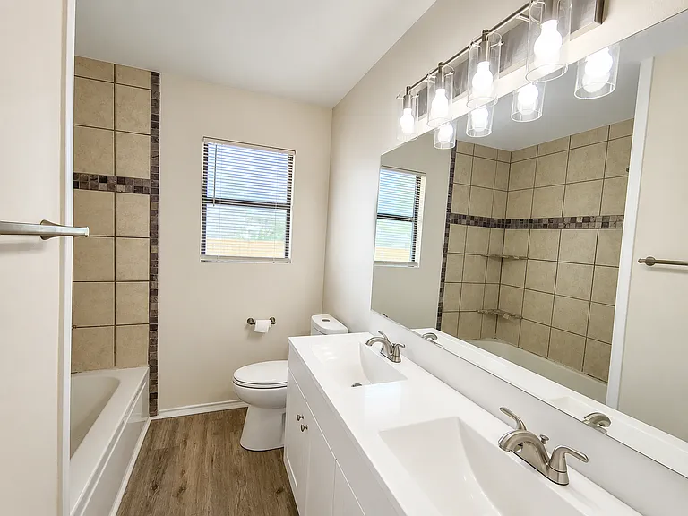 2501 Baylor Ave — Photo 6