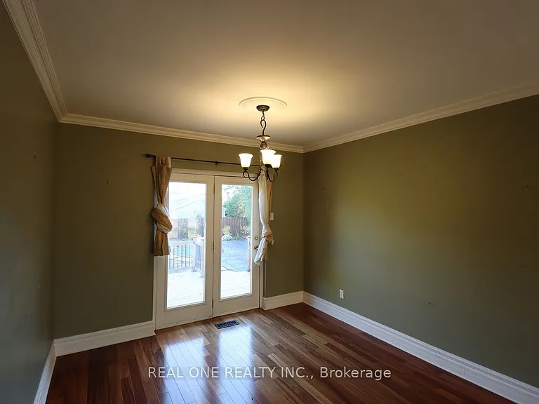130 Mayfield Dr — Photo 10