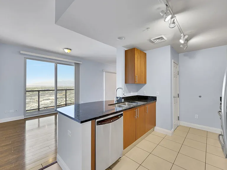 200 W Sahara Ave #2909 — Photo 3