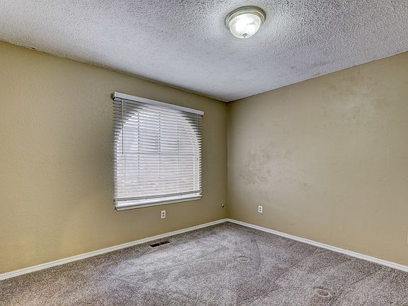 5th image of 8217 NW 6th St