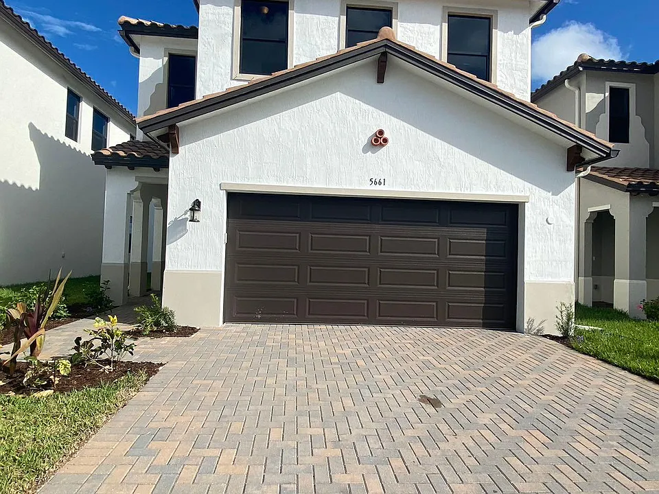 5661 Agostino Way
