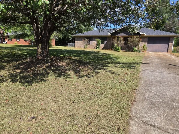 115 Grove Creek Dr, Locust Grove, GA 30248