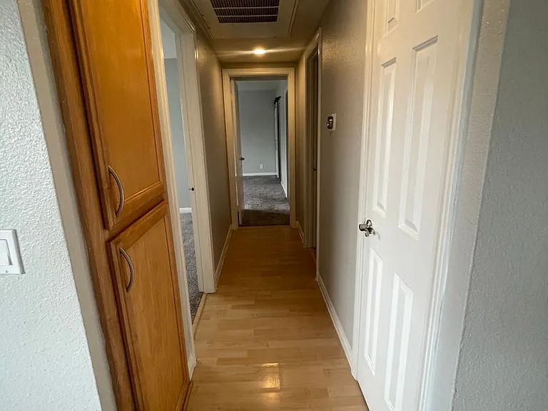 Park Plaza Apartments — Photo 51