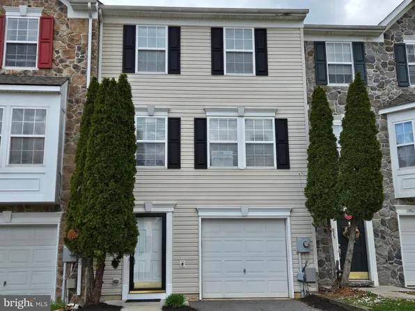 823 Monet Dr, Hagerstown, MD 21740