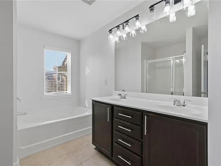1697 Paxton Dr SW — Photo 19