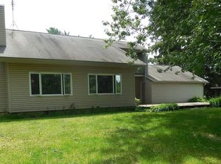 9830 Yawkey St, Hazelhurst, WI 54531