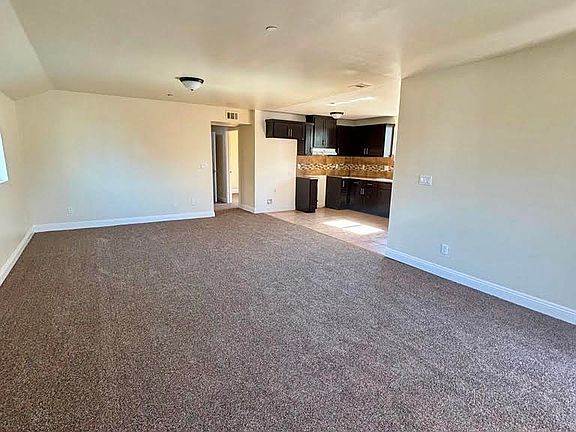 3rd image of 342-344 E 118th Pl