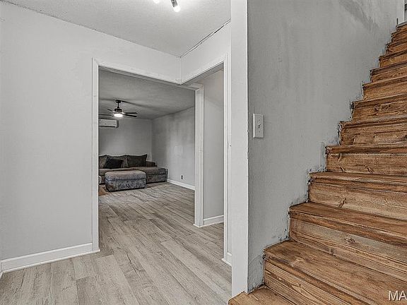 5th image of 100 Pecan Blvd