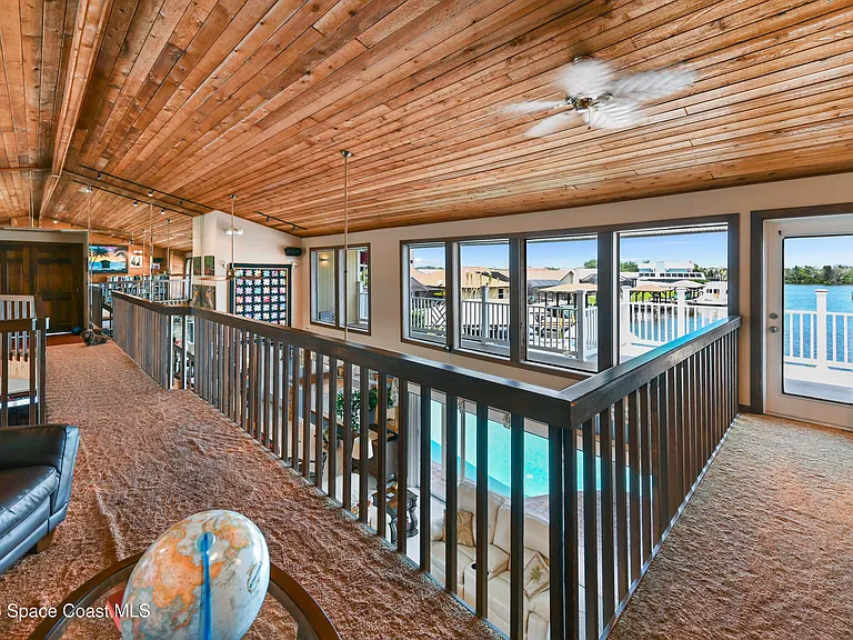 2230 Sykes Creek Dr — Photo 34