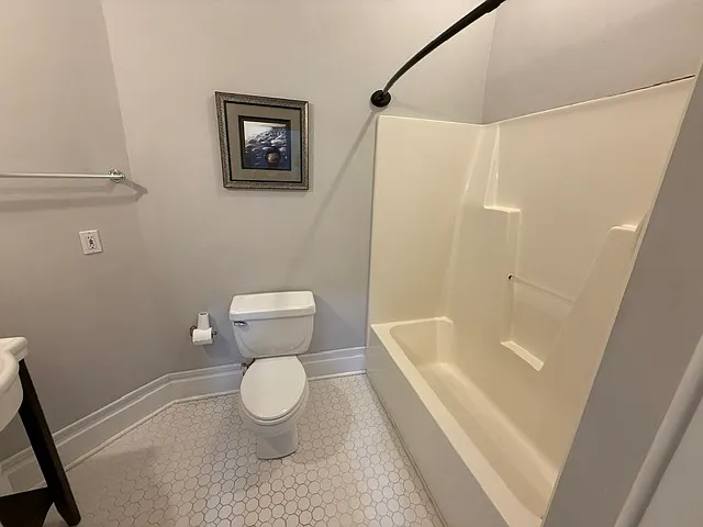 404 N Laurel Ave #5 — Photo 2