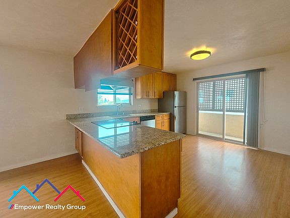 4th image of 1444 Walnut St APT H