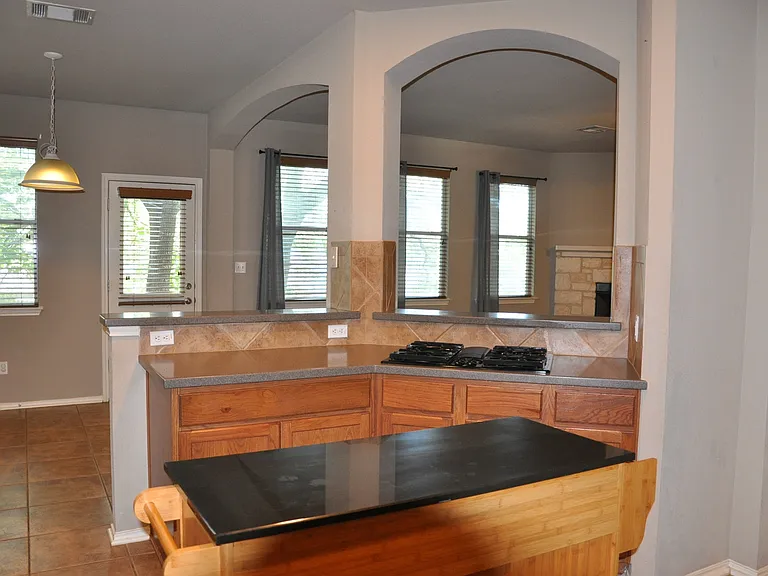 507 Las Colinas Dr — Photo 8
