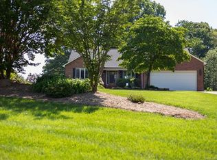 2764 Harbour Pointe Ct #16, Sherrills Ford, NC 28673