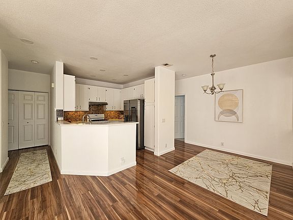 3rd image of 440 Navaro Pl Unit 205