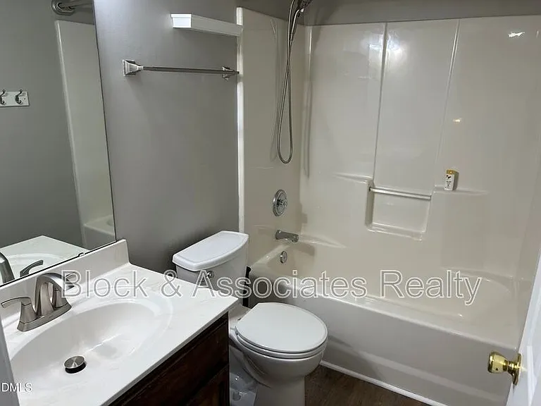 5013 Marathon Ln — Photo 48